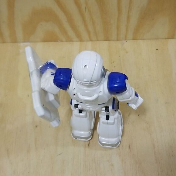 Smart Robot Induction Robot Remote Control Dancing Induction Robot - Picture 4 of 10